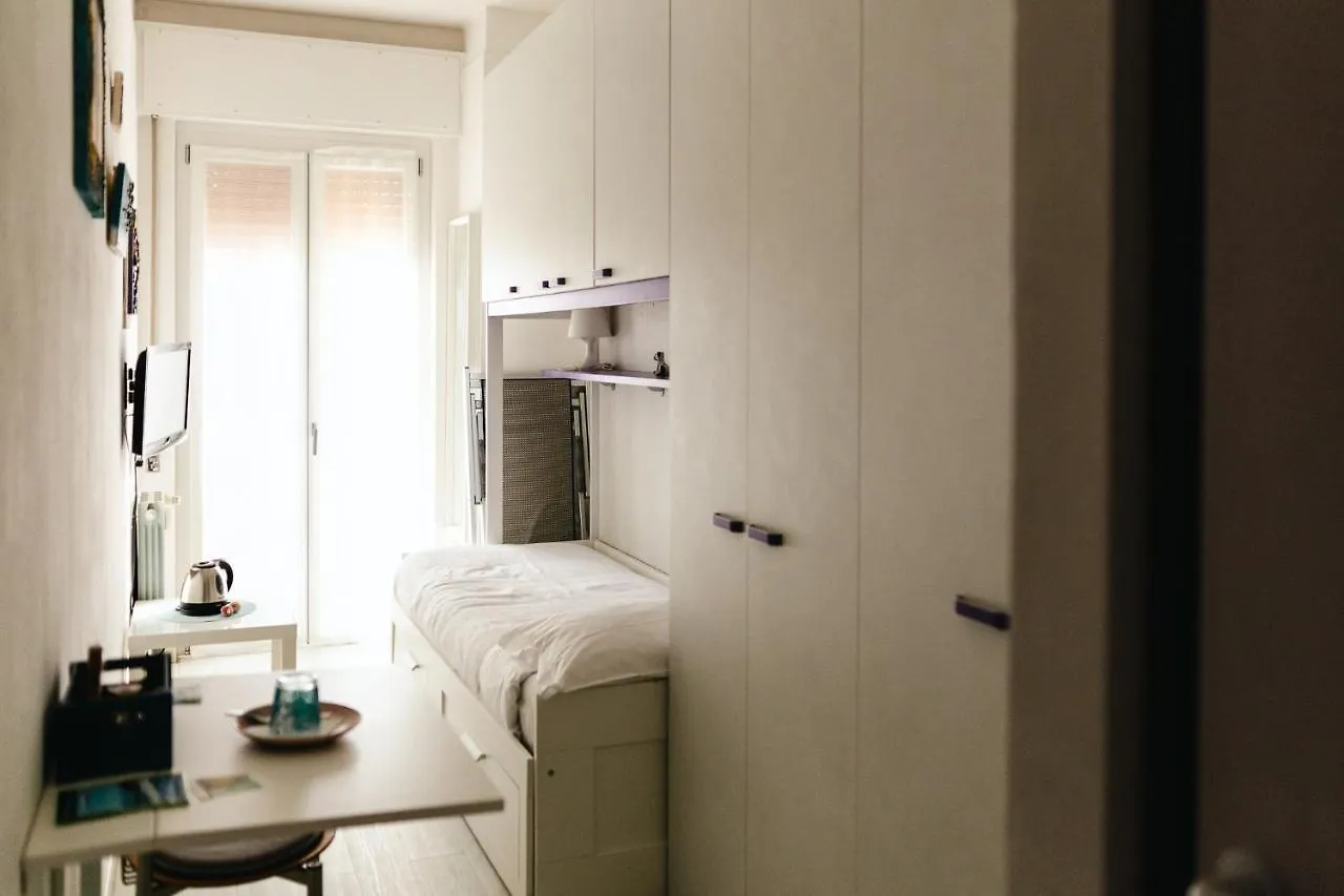 Affittacamere Simotta Loano Bed & Breakfast